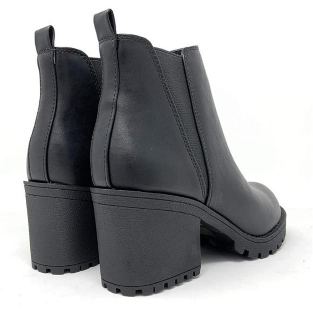 Women's Lug Sole Chelsea Bootie | Stylish Chelsea Combat Heel, Black - Picture 2 of 8